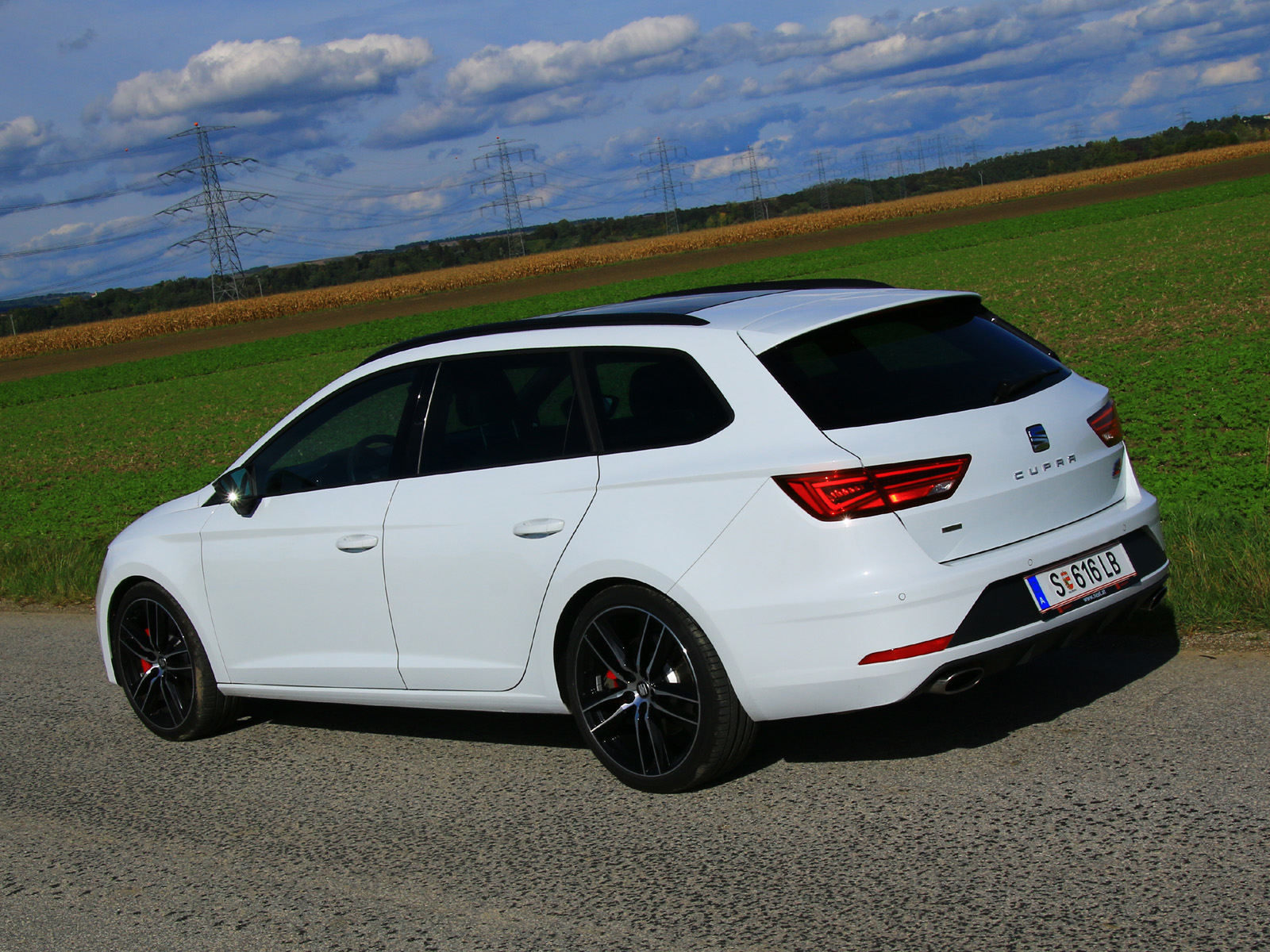 Seat Leon St Cupra 300 Tsi Dsg 4drive Testbericht Autoguru At