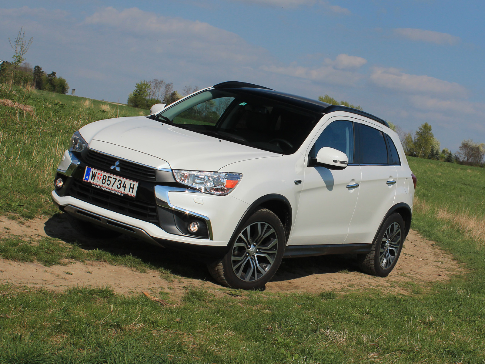 Mitsubishi ASX 2,2 DID AT 4WD Instyle Test