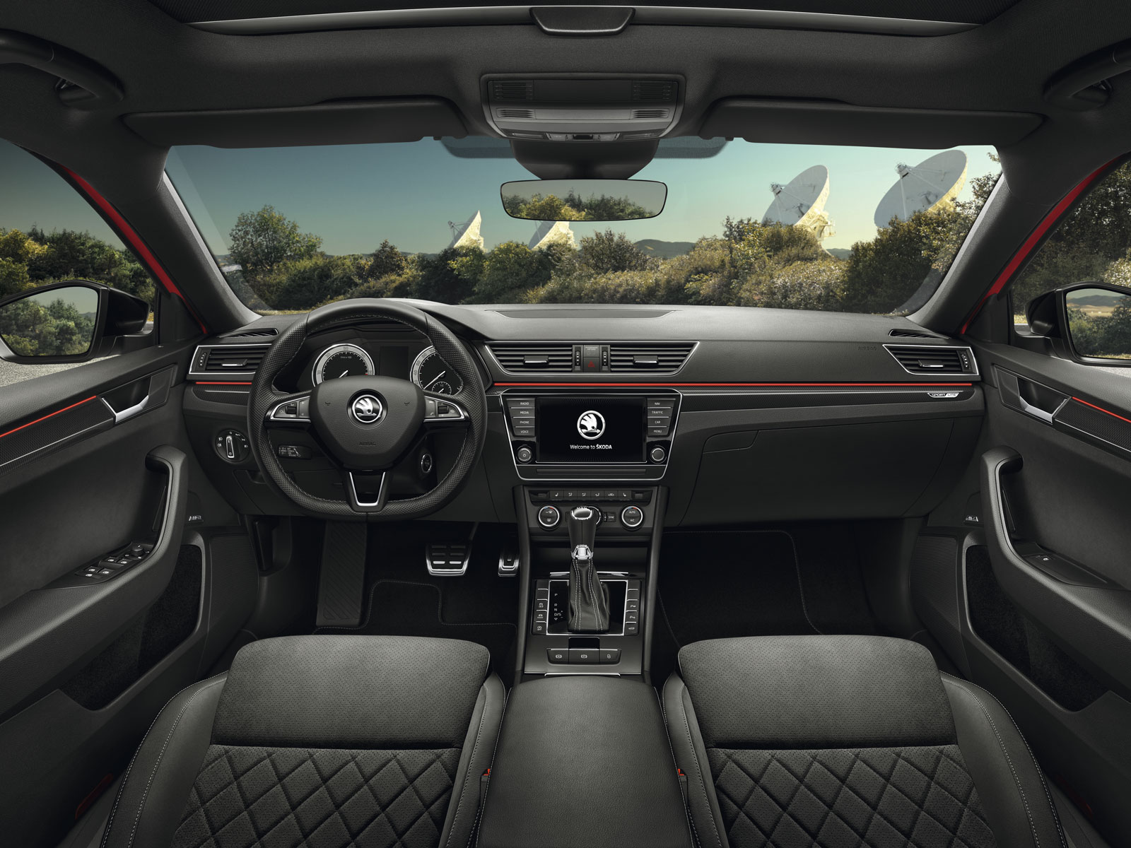 KODA Superb SportLine Interieur (1) – AutoGuru.at KODA Superb SportLine Interieur (1) – AutoGuru.at