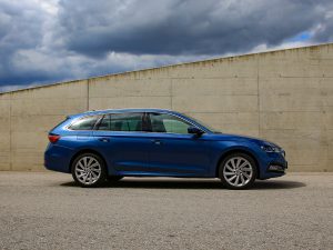 Skoda Octavia Combi Premium TDI Seite