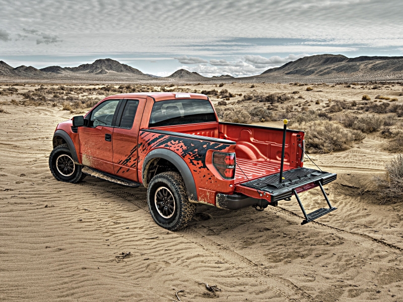 2009 Ford F150 SVT Raptor (c) Ford