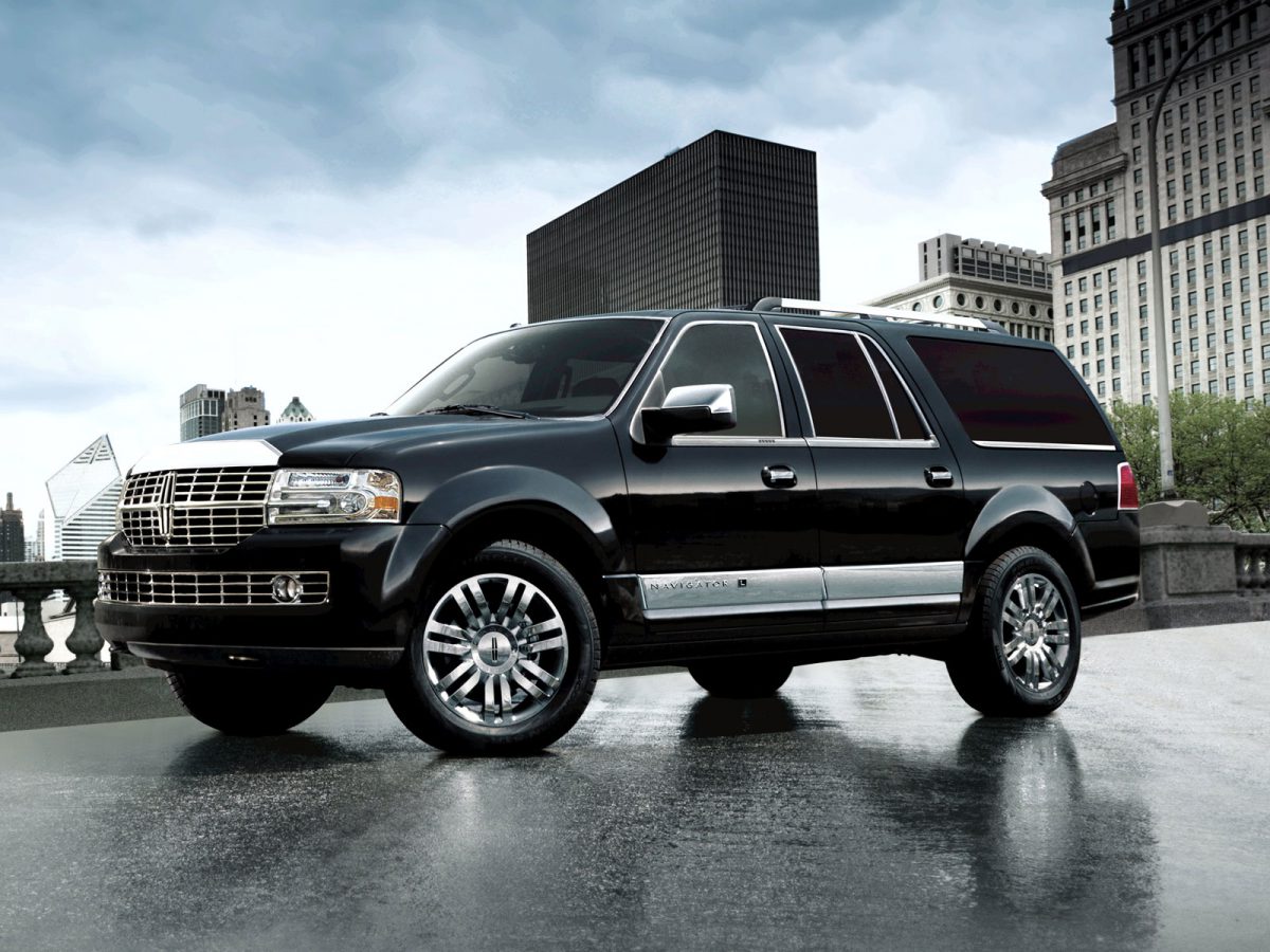 2009 navigator 1