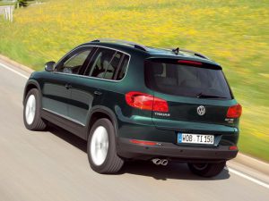 2011_tiguan_02 2011 tiguan 02