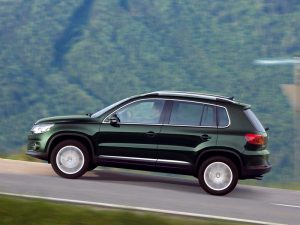 2011_tiguan_03 2011 tiguan 03