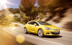 2011_opel_astra_gtc_4 2011 opel astra gtc 4