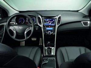 2011_hyundai_i30_4 2011 hyundai i30 4