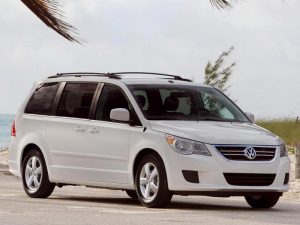 2011 vw routan 1