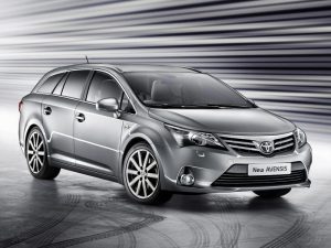 2011 toyota avensis 1