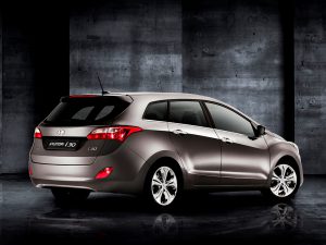 2012_hyundai_i30_kombi_2 2012 hyundai i30 kombi 2