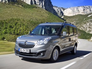 2012 opel combo tour 01