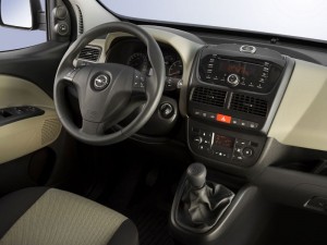 2012 opel combo tour 04