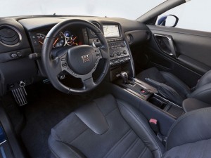 2012 nissan gtr 04