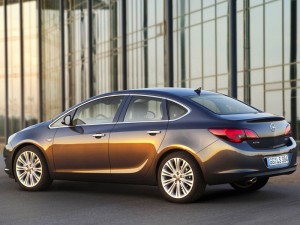 2012_opel_astra_limo_01 2012 opel astra limo 01