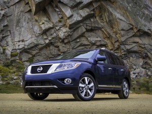 2013 nissan pathfinder 01