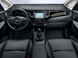 2012_kia_carens_04 2012 kia carens 04