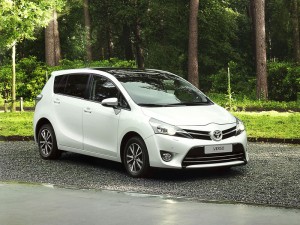 2012 toyota verso 011