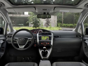 2012 toyota verso 04