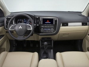 2012 mitsub outlander 04