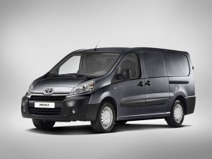 2012 toyota proace 01