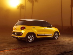 2012 fiat 500l trekking 02