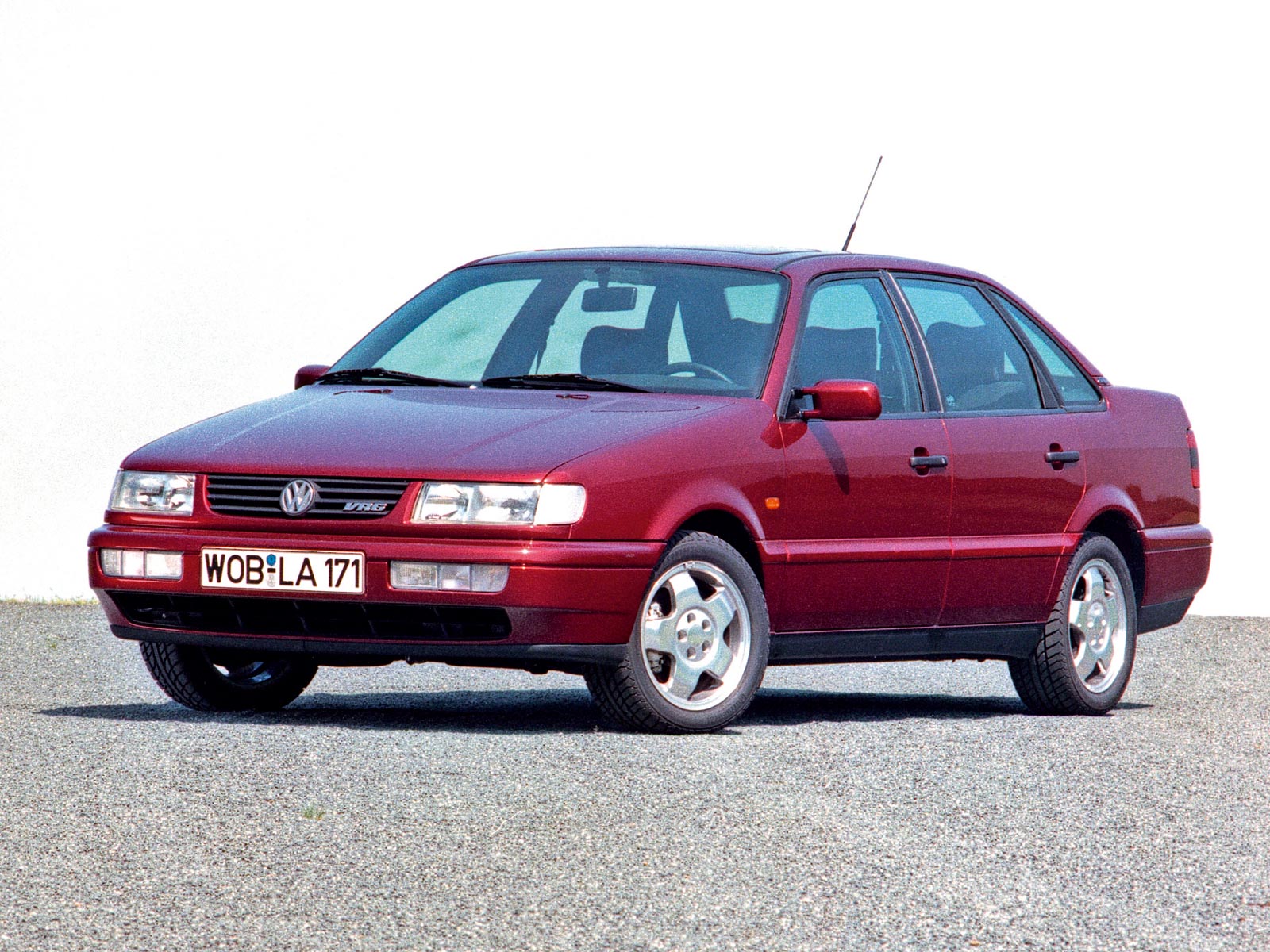 Фольксваген пассат б4. Фольксваген Пассат b4. Volkswagen Passat b4 седан. Volkswagen Passat b4 седан 1995. Фольксваген Пассат b4 1993.