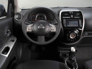 micra_interior_002