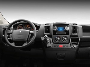 (c) Peugeot