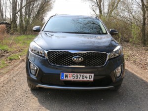 Kia Sorento Front