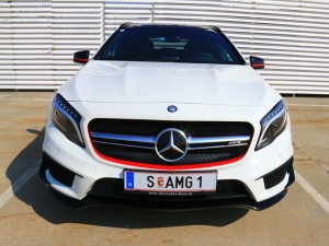 Mercedes GLA 45 AMG Front