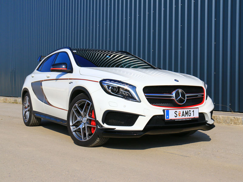 Mercedes GLA 45 AMG Front/Seite