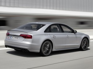 (c) Audi