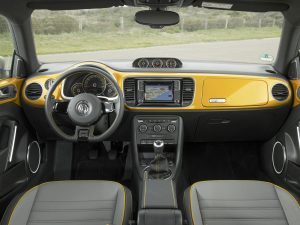 (c) VW