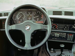 (c) BMW