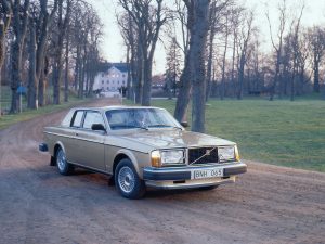 206103 Volvo 262C