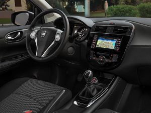 426201471 Nissan Pulsar Black Edition