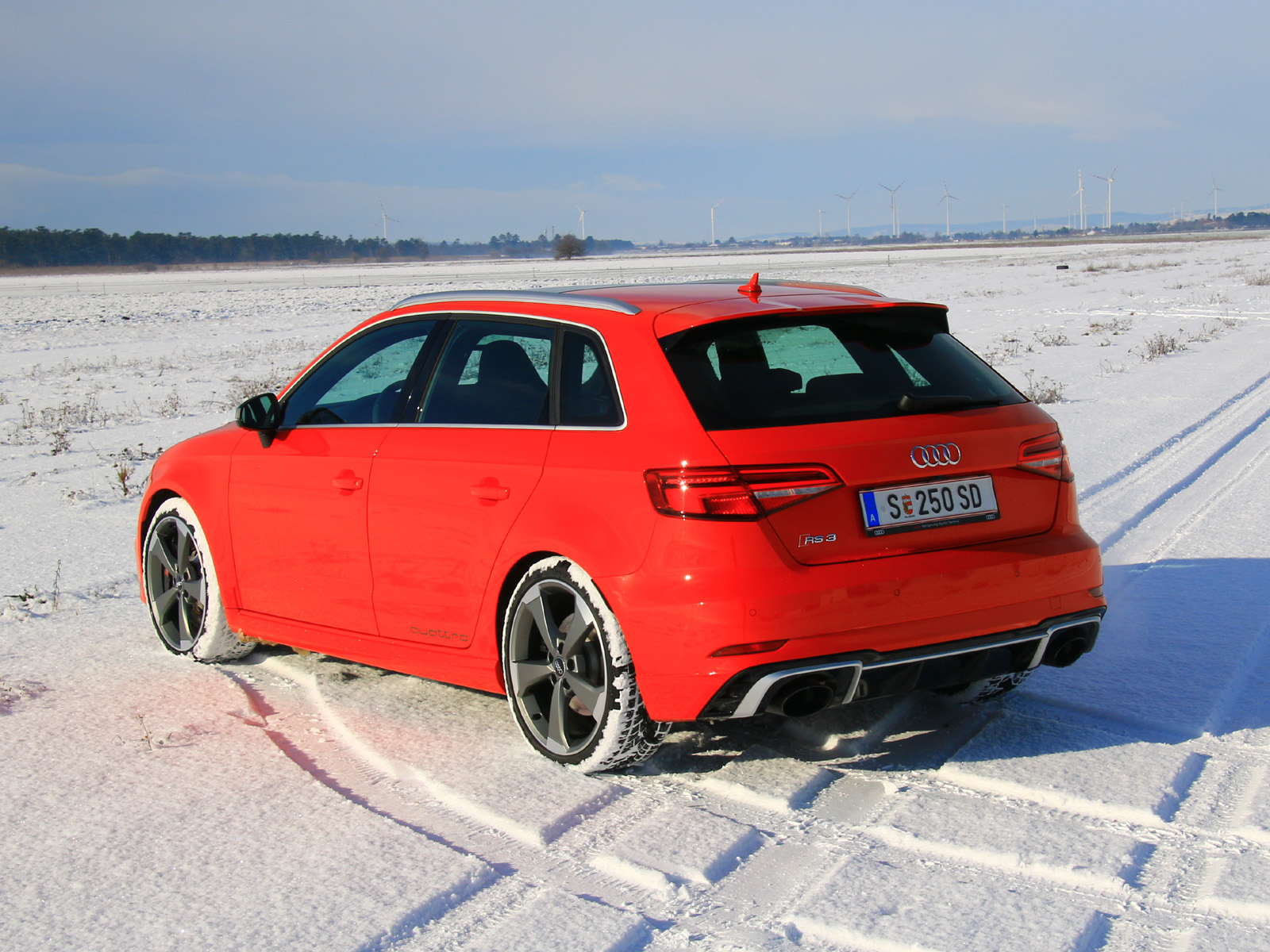Audi rs3 Sportback оранжевый