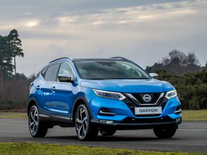 426184418 Nissan Qashqai ab 2017