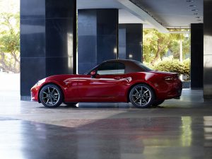Mazda MX 5 Brown soft top GER side 1