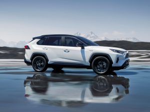 2019 rav4 hybrid 01