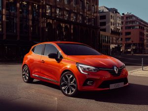 20303 All New Renault Clio Intens 1