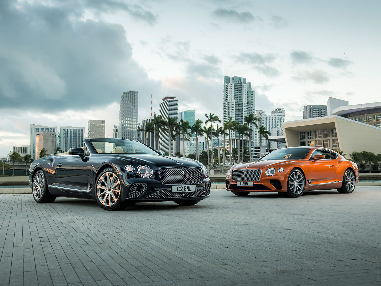 Bentley Continentle GT GT Convertible V8 Hero 1