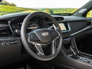 2020 Cadillac XT5 Sport 004