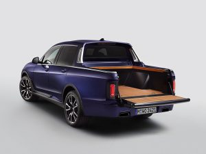 P90357088 highRes the bmw x7 pickup 07