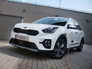 Kia Niro PHEV Stecker 01