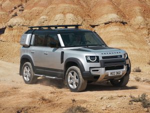 LR DEF 110 20MY Off Road 100919 01