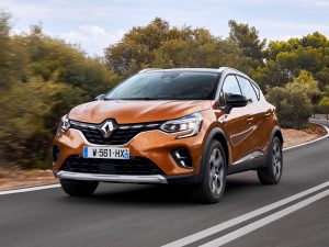 21233606 2019 New Renault CAPTUR tests drive in Greece