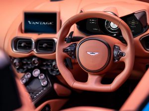 Aston Martin Vantage Roadster 13