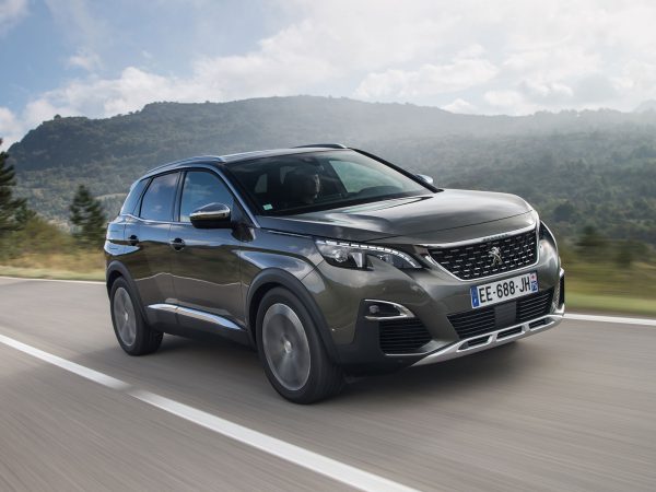 PEUGEOT 3008 TESTDRIVE 1610TC023 1
