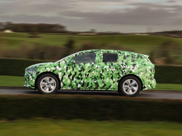 SKODA ENYAQ Covered Drive 13