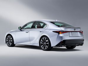 Lexus IS 2021 02